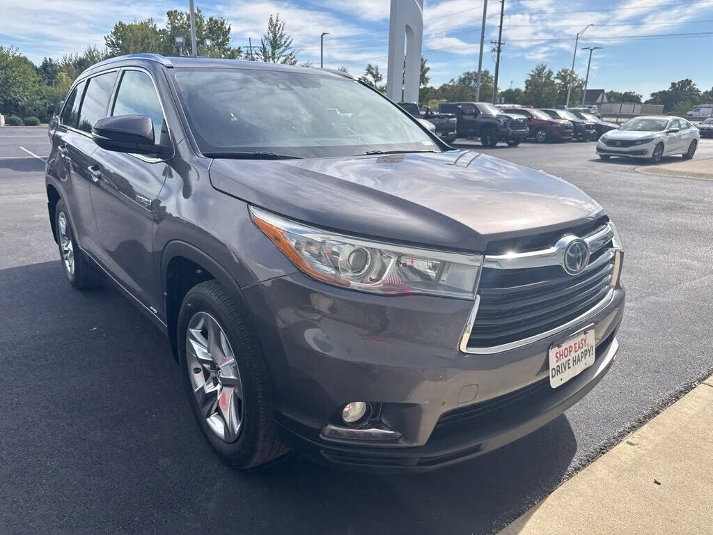 2016 TOYOTA Highlander