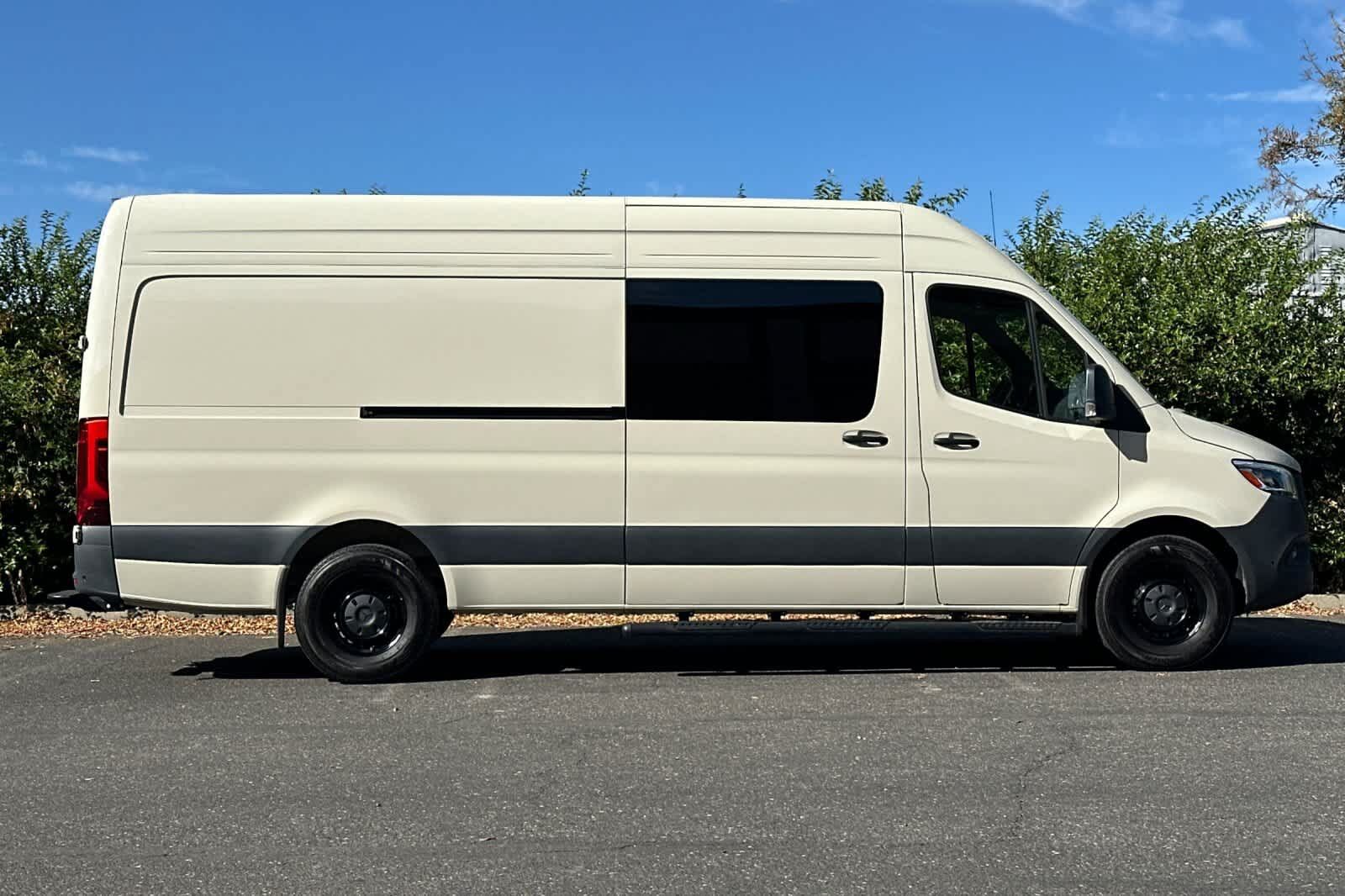 2025 Mercedes-Benz Sprinter