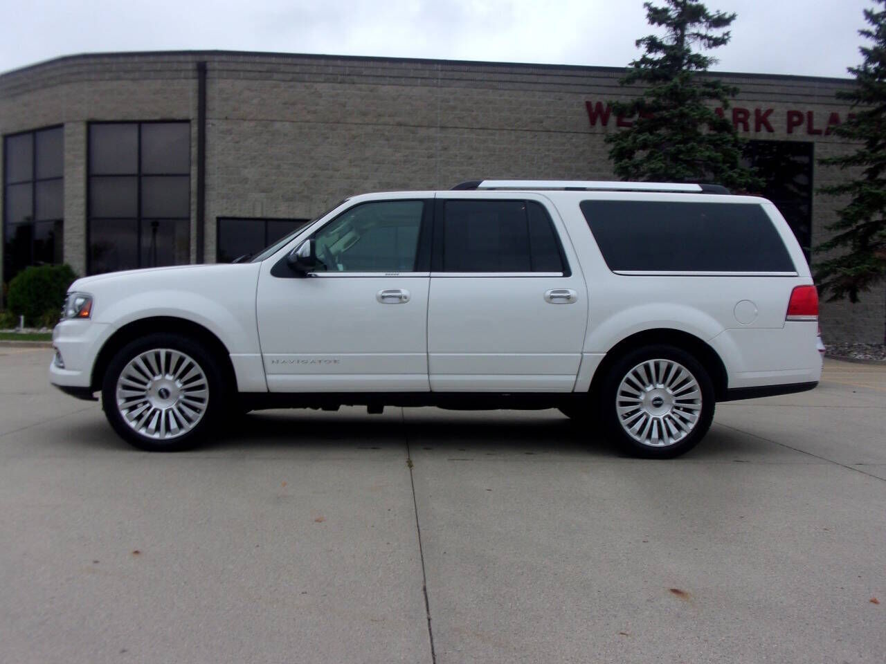 2015 LINCOLN Navigator