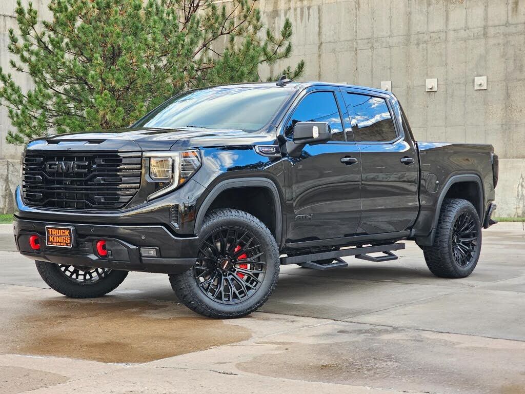 2024 GMC Sierra