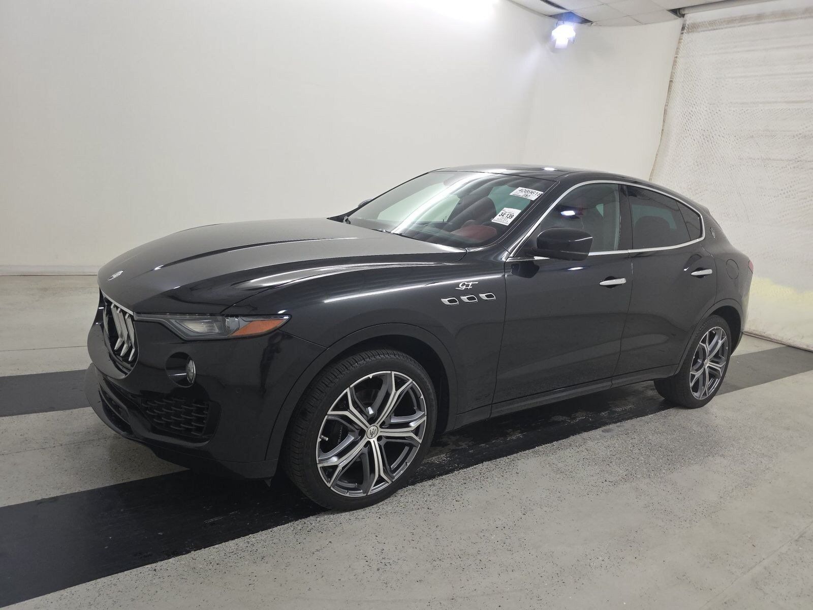 2023 MASERATI Levante