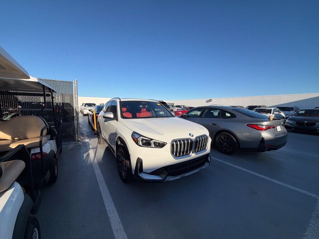 2023 BMW X1