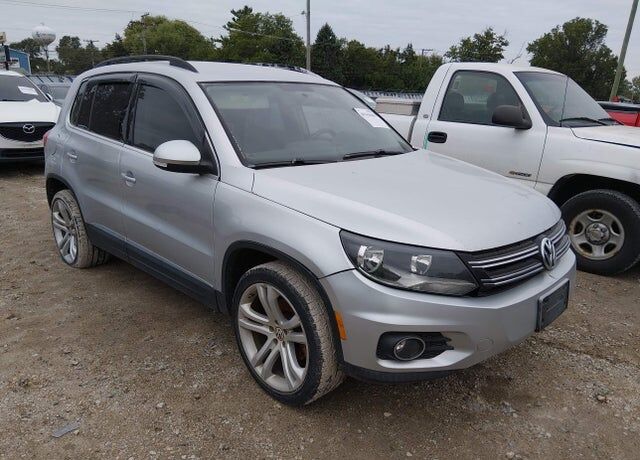 2013 VOLKSWAGEN Tiguan