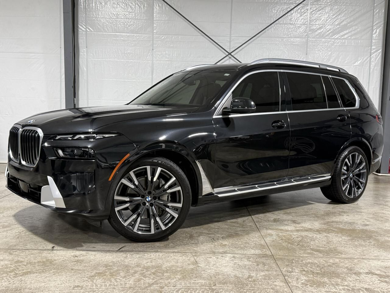 2023 BMW X7