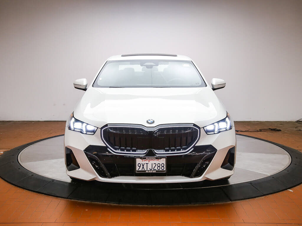 2026 BMW 530i