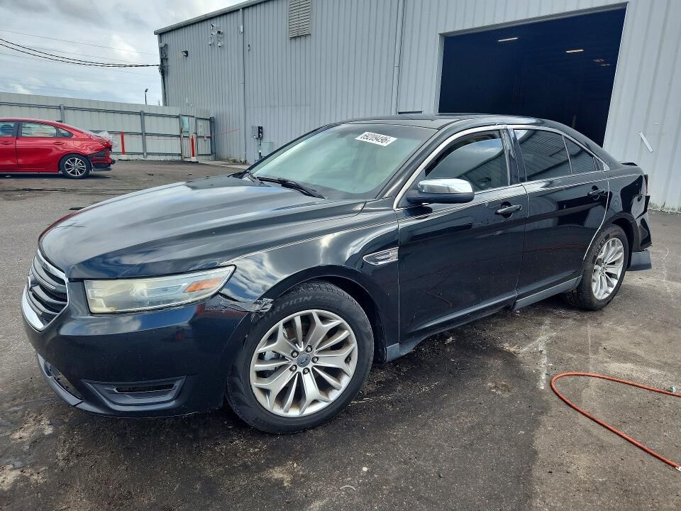 2013 FORD Taurus
