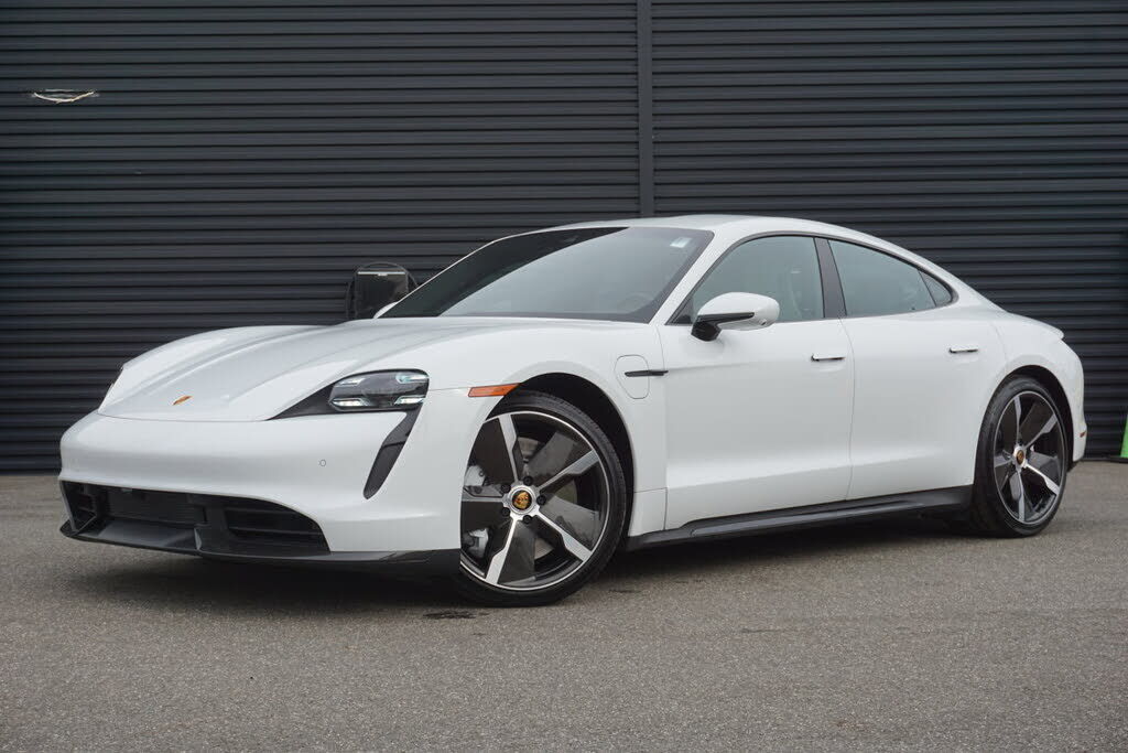 2023 PORSCHE Taycan