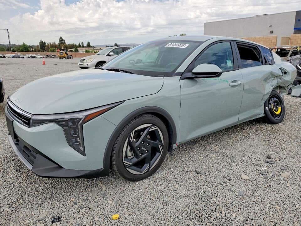2025 KIA K4