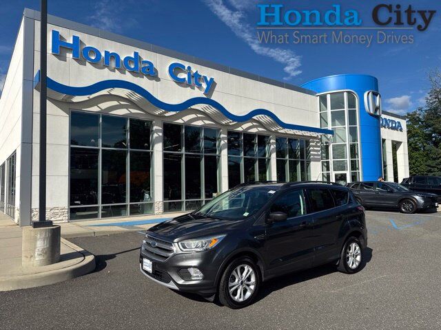 2017 FORD Escape