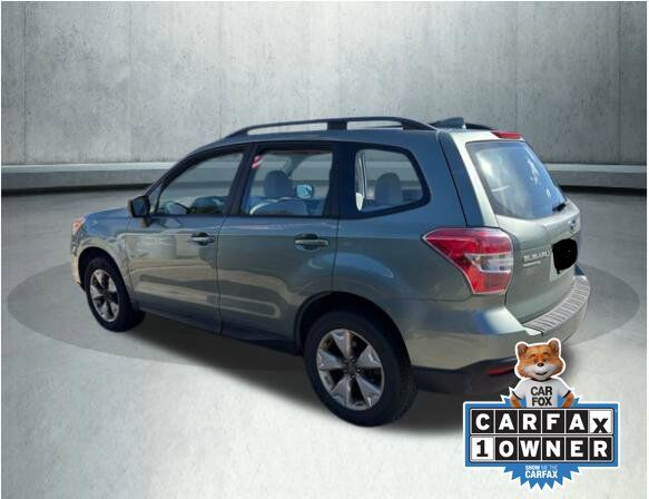 2016 SUBARU Forester