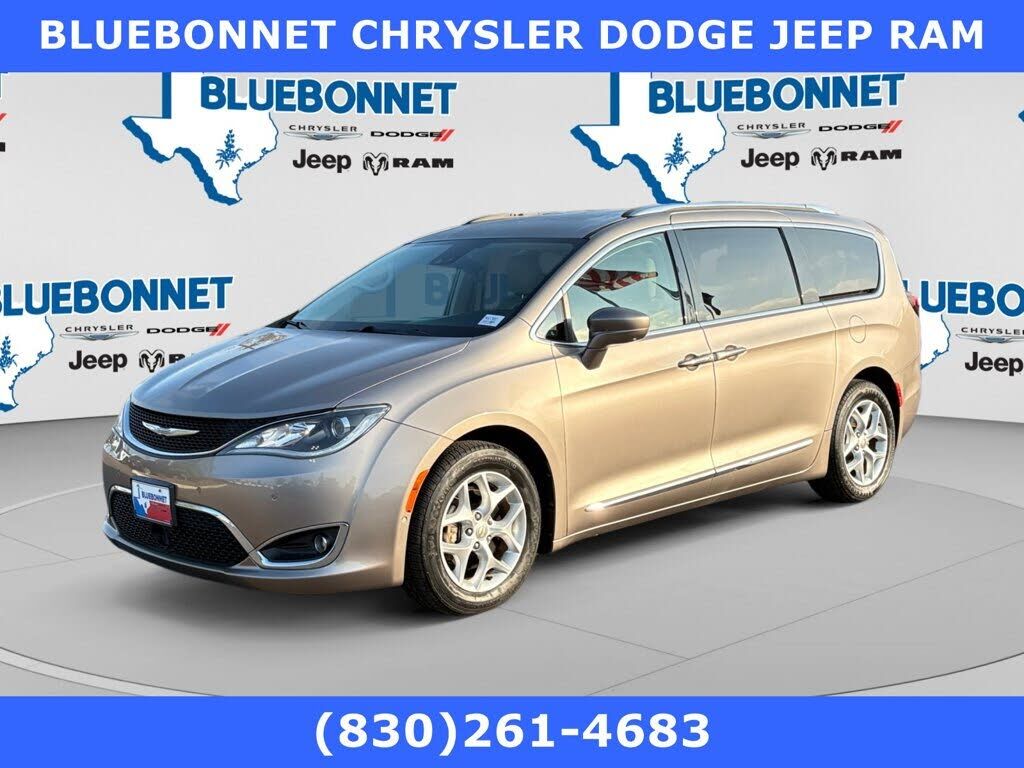 2017 CHRYSLER Pacifica