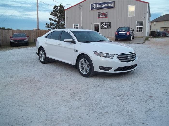 2013 FORD Taurus