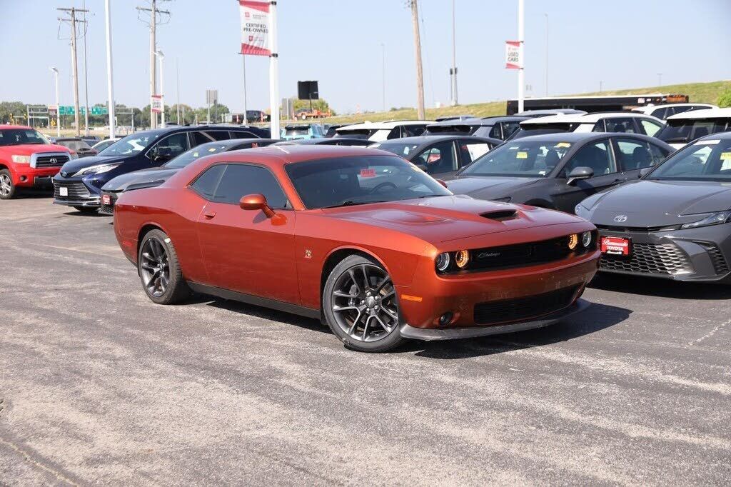 2021 DODGE Challenger
