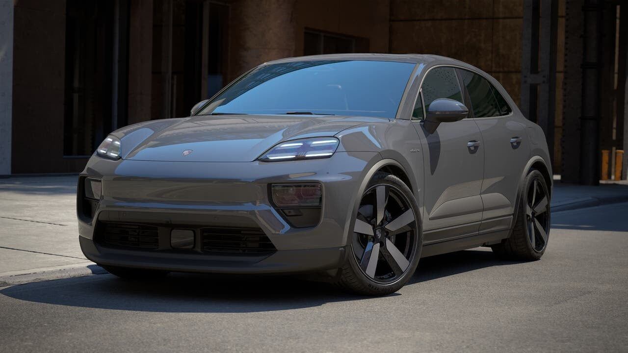2026 PORSCHE Macan