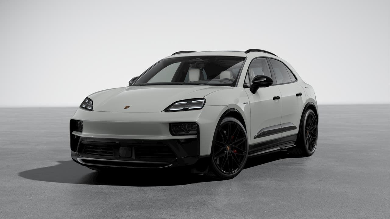2026 PORSCHE Macan