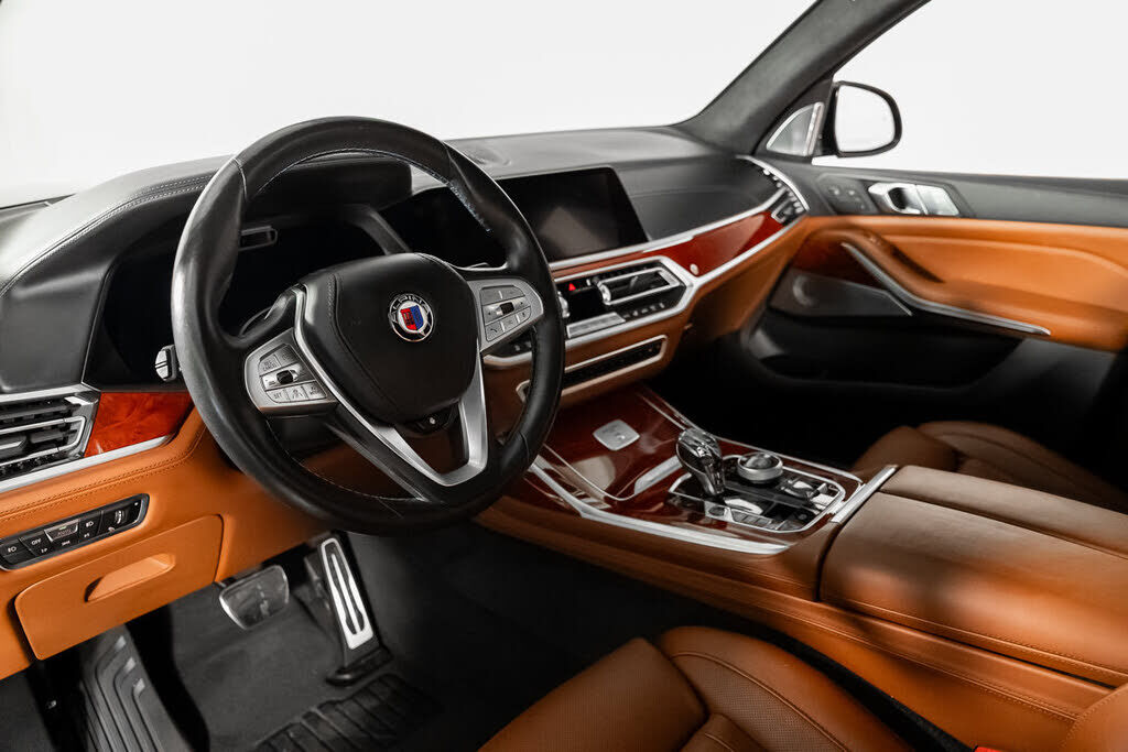 2022 BMW X7
