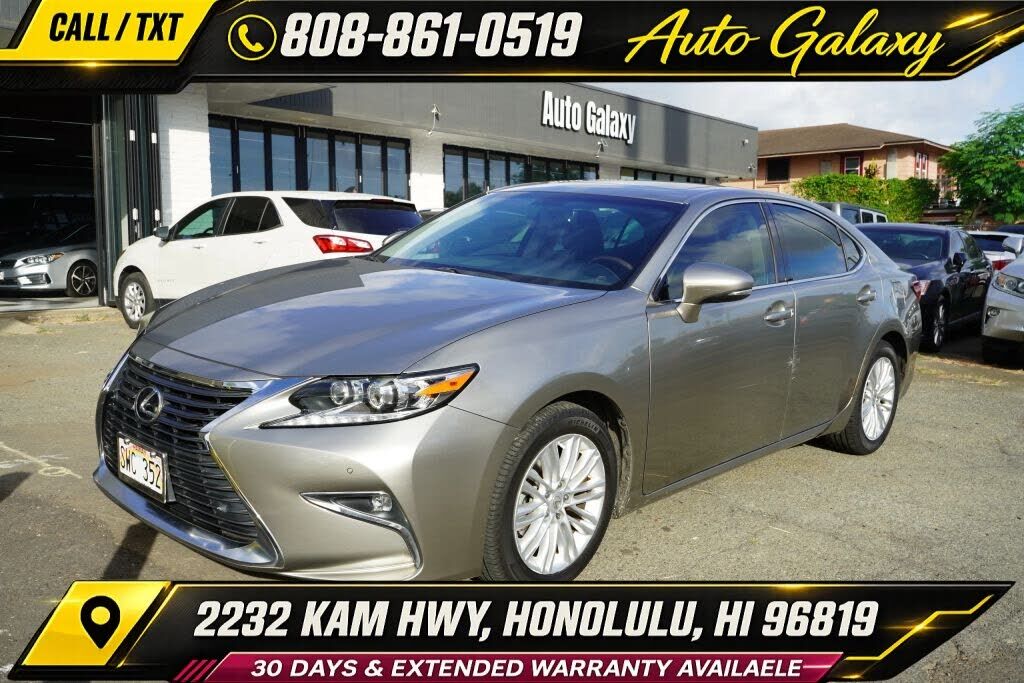 2016 LEXUS ES
