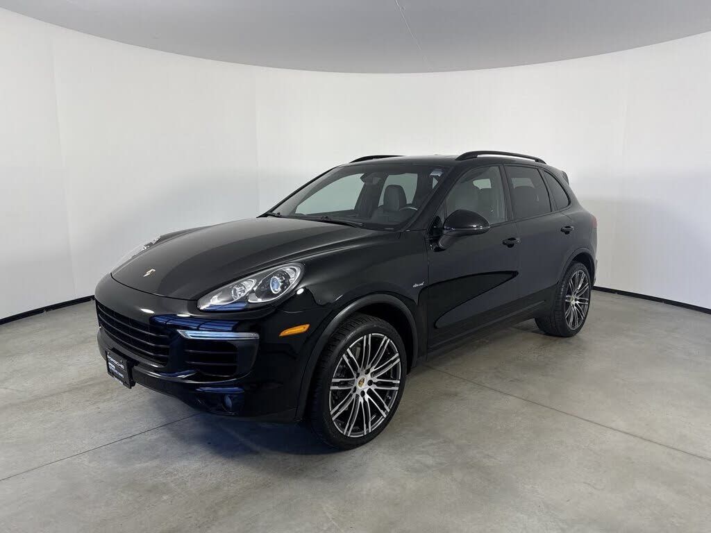 2016 PORSCHE Cayenne