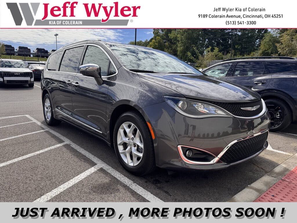 2020 CHRYSLER Pacifica