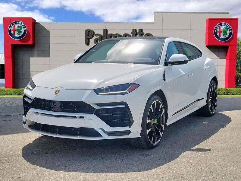 2021 LAMBORGHINI URUS