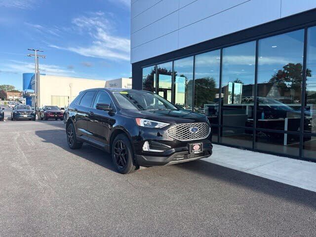 2024 FORD Edge