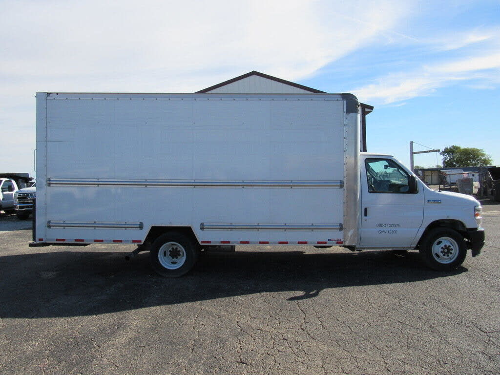 2023 FORD E-350