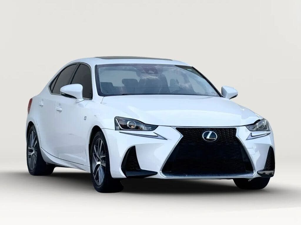2019 LEXUS IS