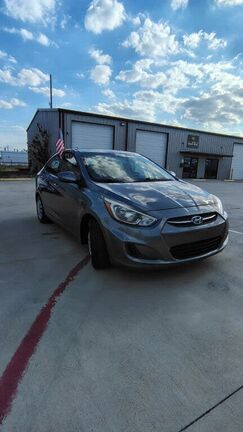 2017 HYUNDAI Accent