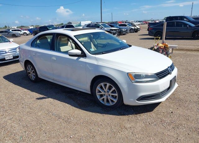 2014 VOLKSWAGEN Jetta