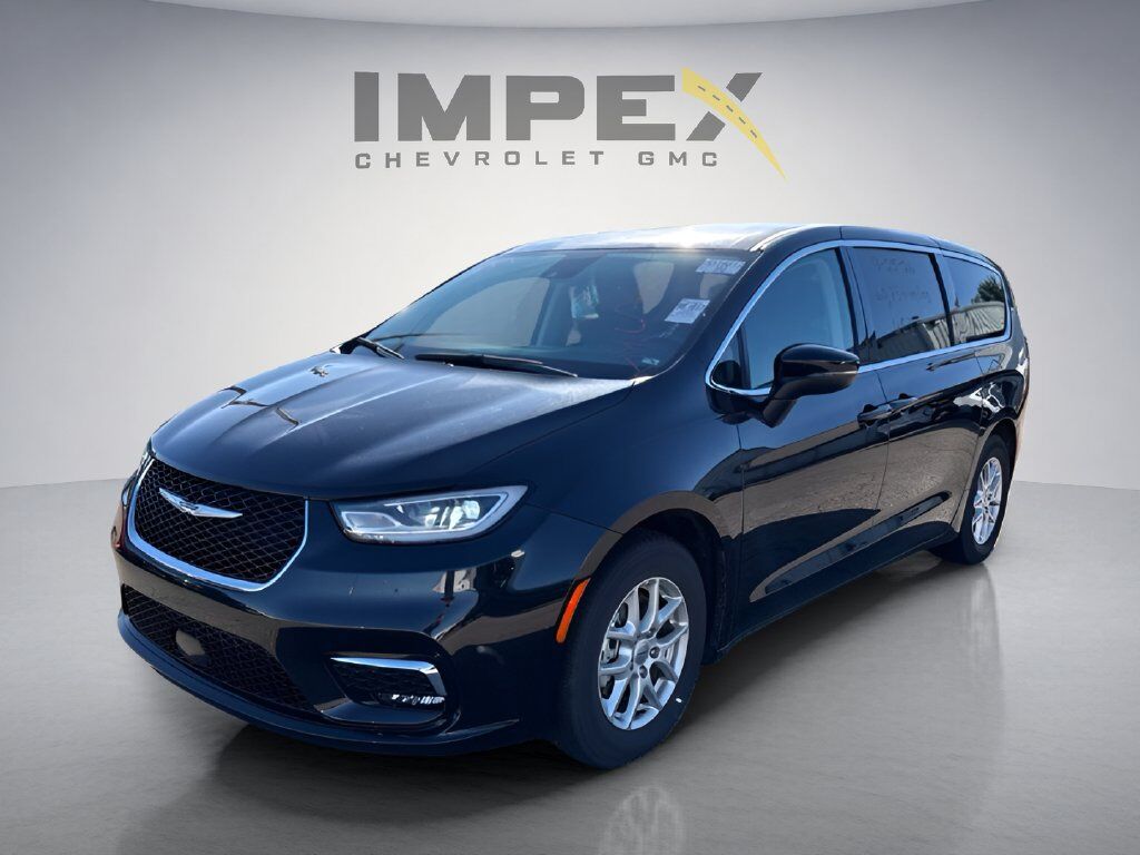 2023 CHRYSLER Pacifica