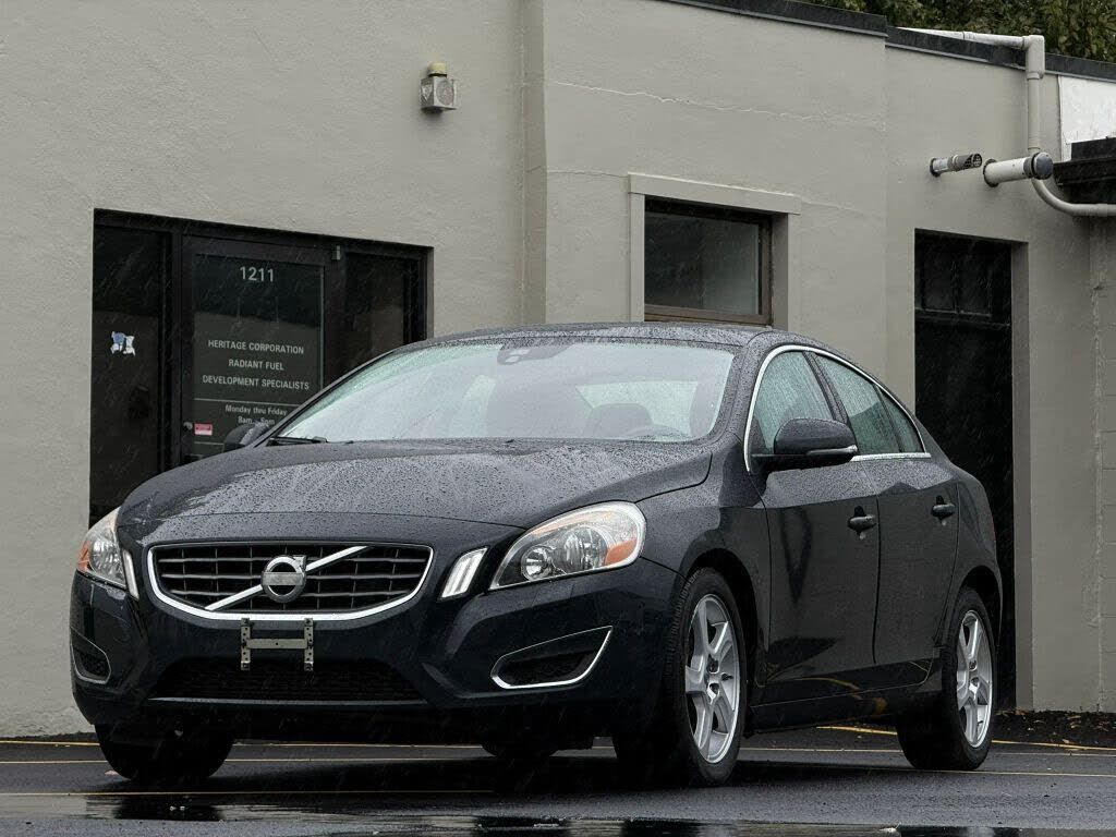 2013 VOLVO S60