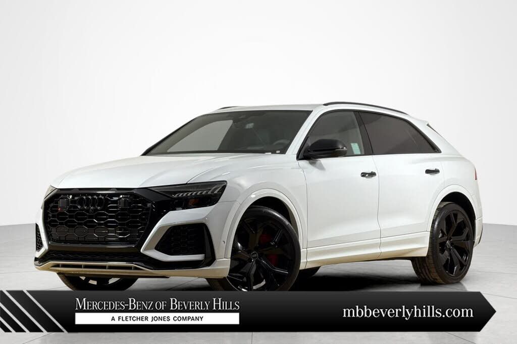 2024 AUDI RS Q8