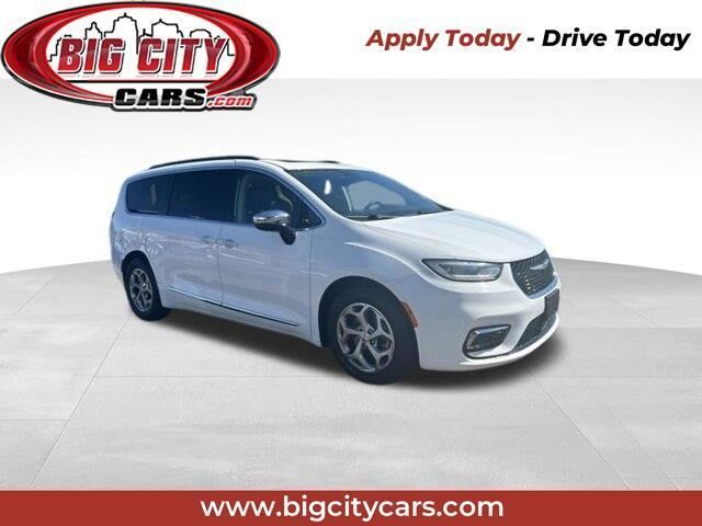 2023 CHRYSLER Pacifica