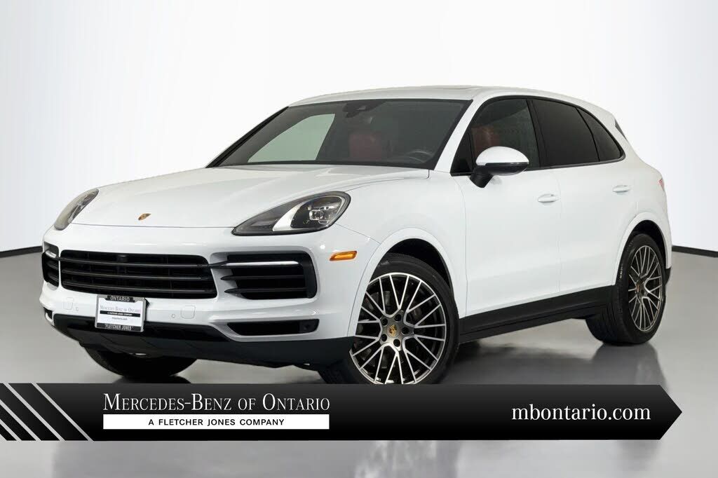 2023 PORSCHE Cayenne