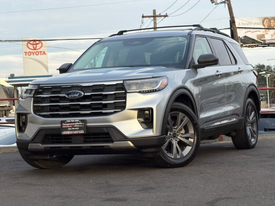 2025 FORD Explorer