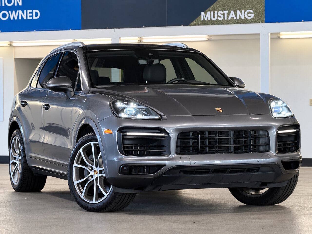 2019 PORSCHE Cayenne