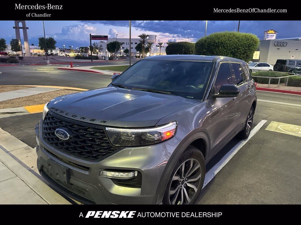 2022 FORD Explorer