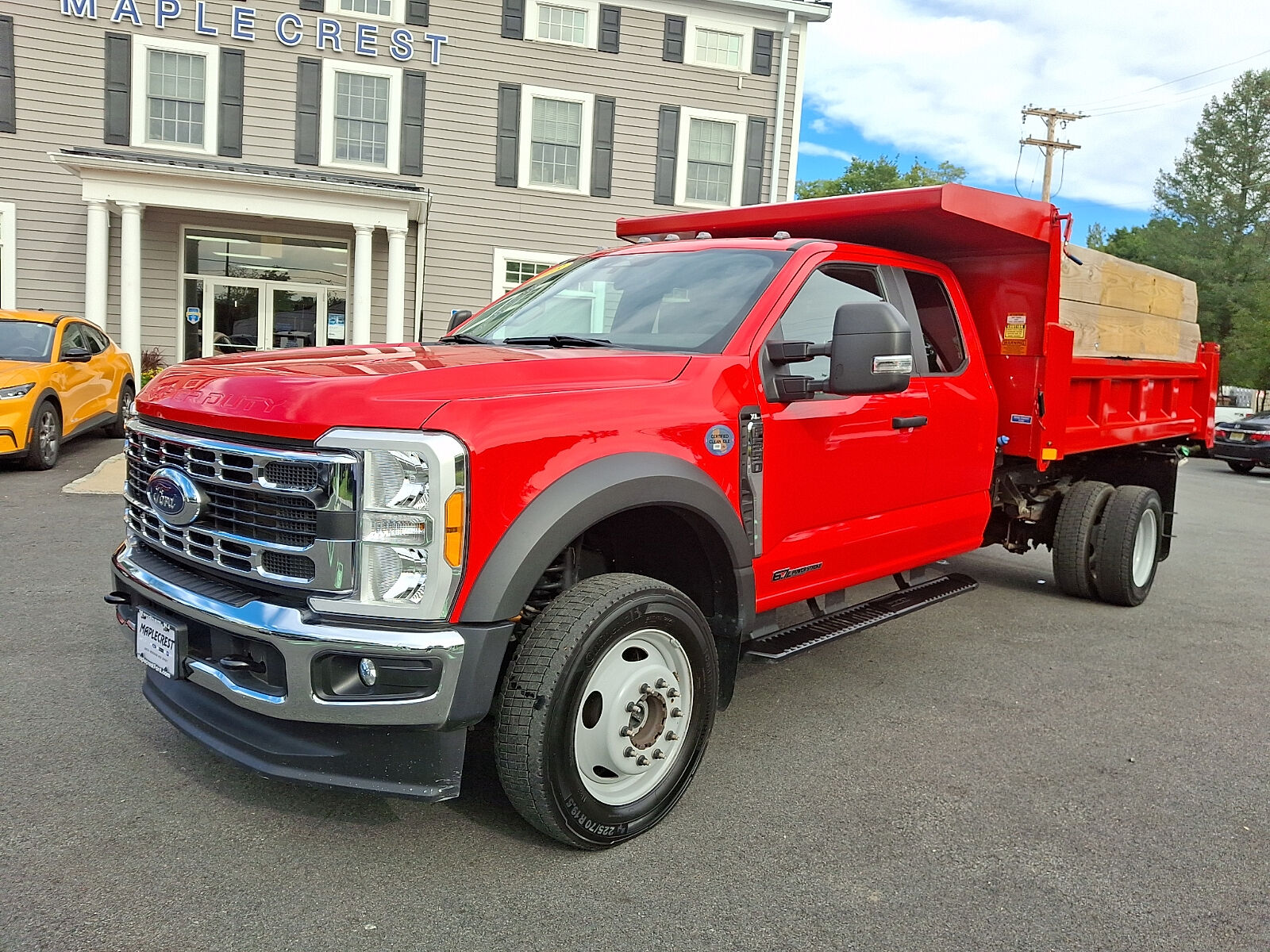 2023 FORD F-550