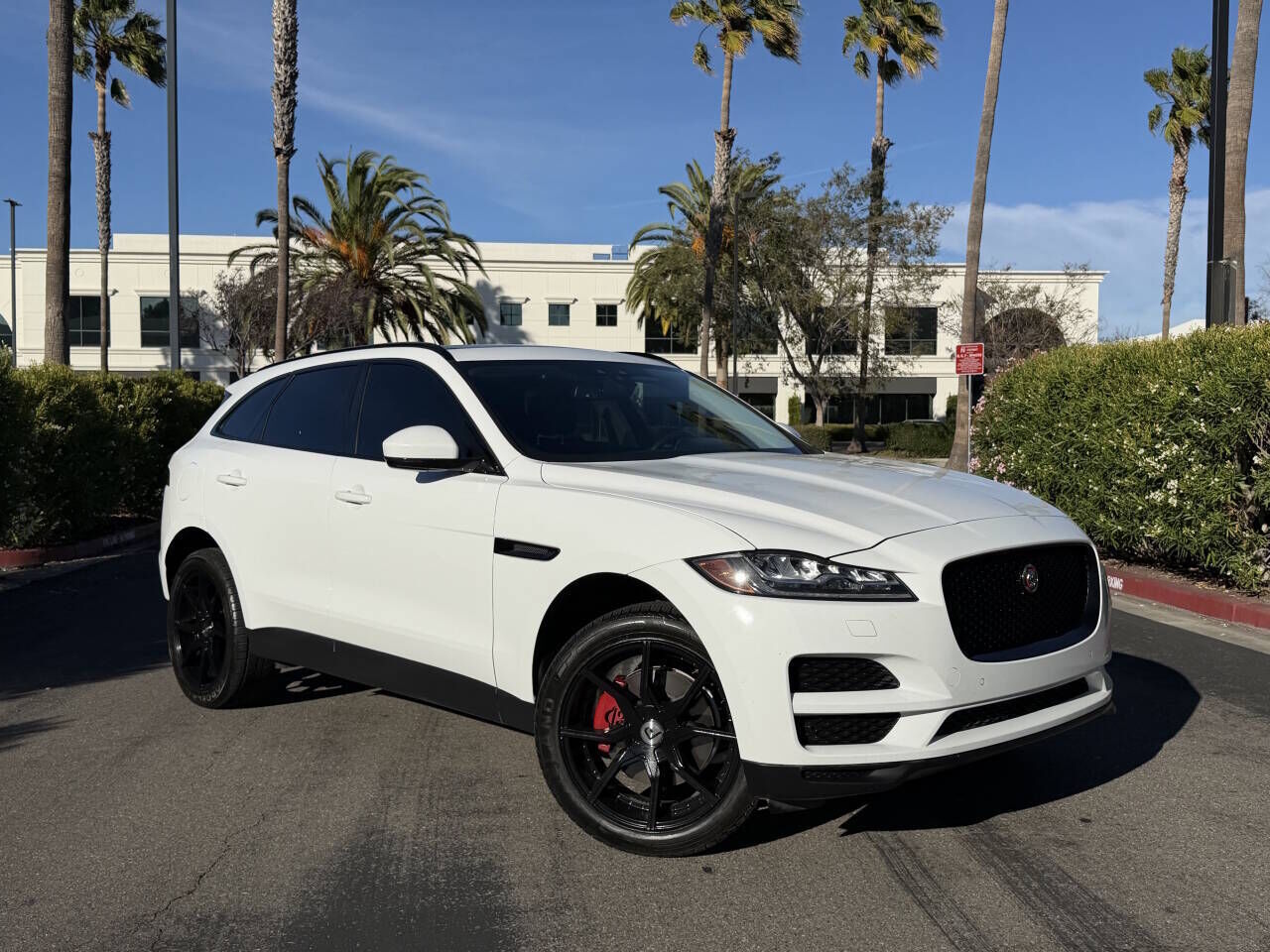 2018 JAGUAR F-Pace