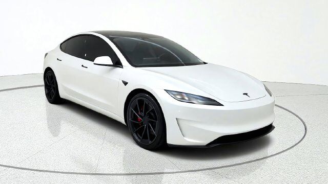 2025 TESLA Model 3