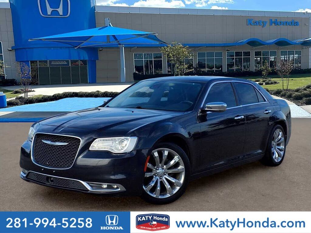 2017 CHRYSLER 300