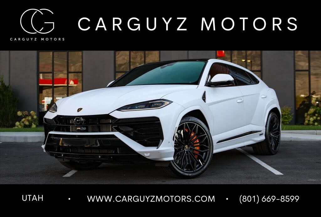 2025 LAMBORGHINI URUS