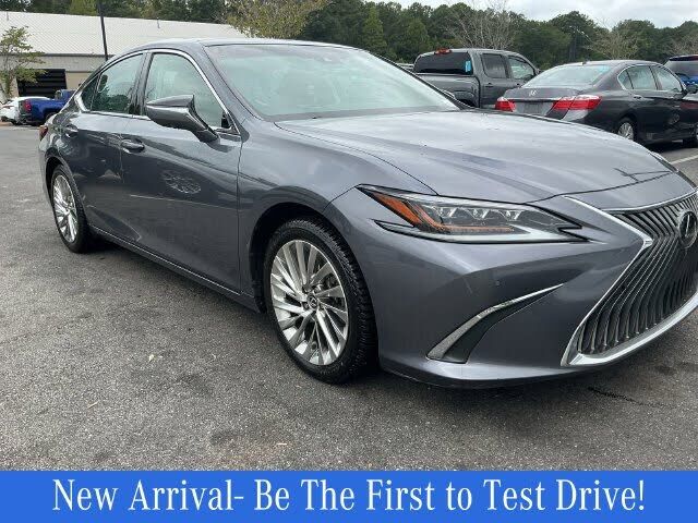 2021 LEXUS ES