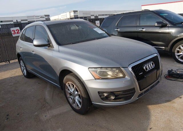 2010 AUDI Q5