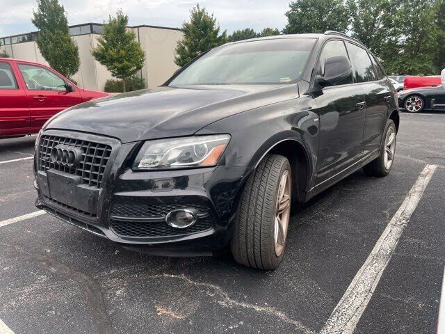 2011 AUDI Q5