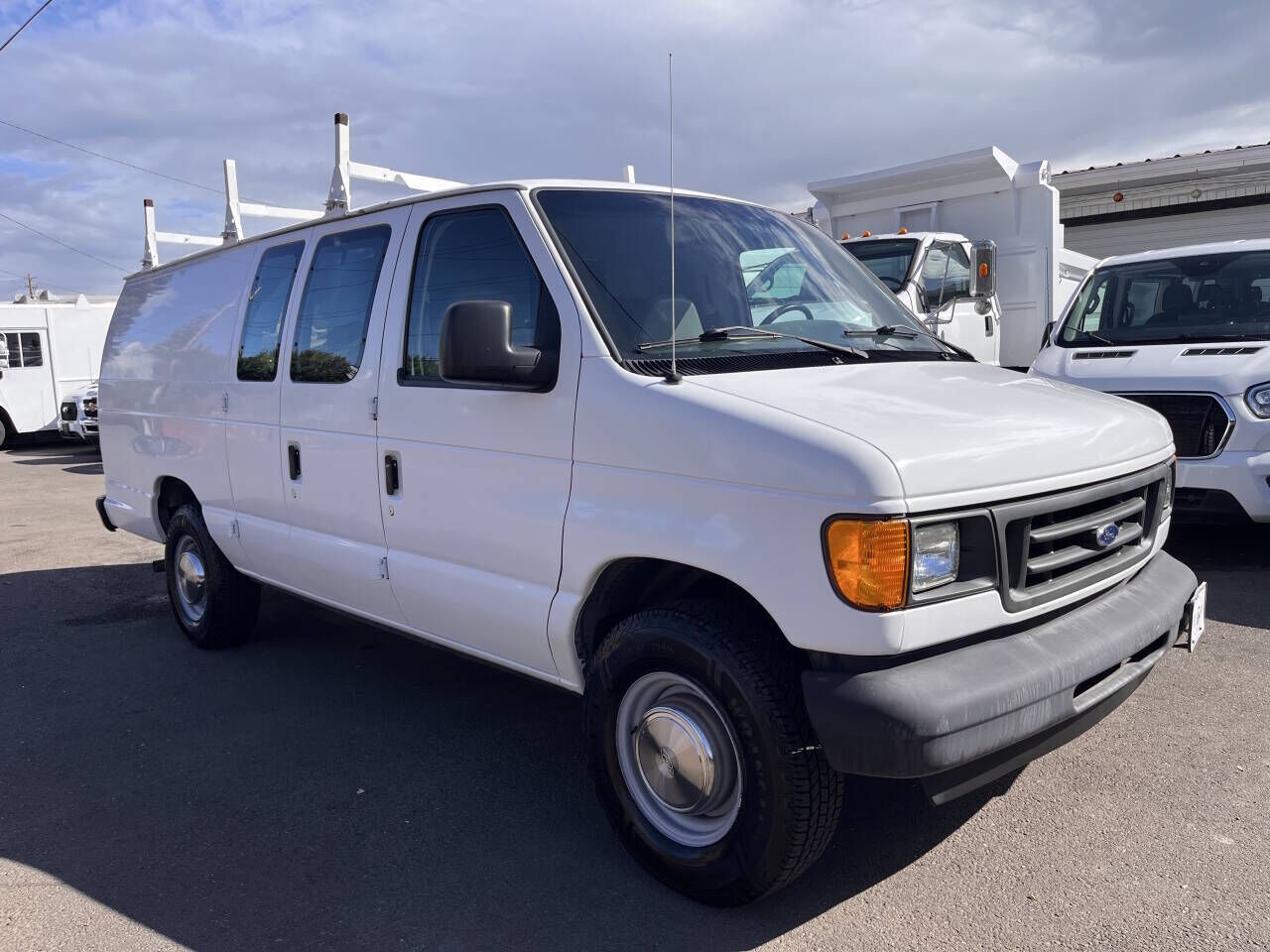 2003 FORD E-350