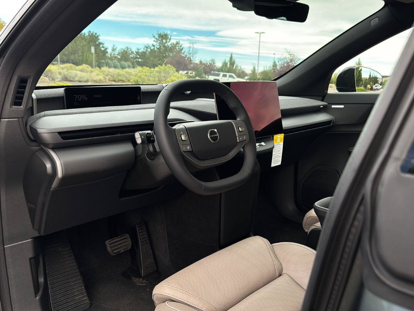 2027 VOLVO EX60