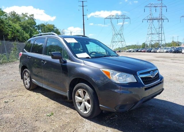 2016 SUBARU Forester