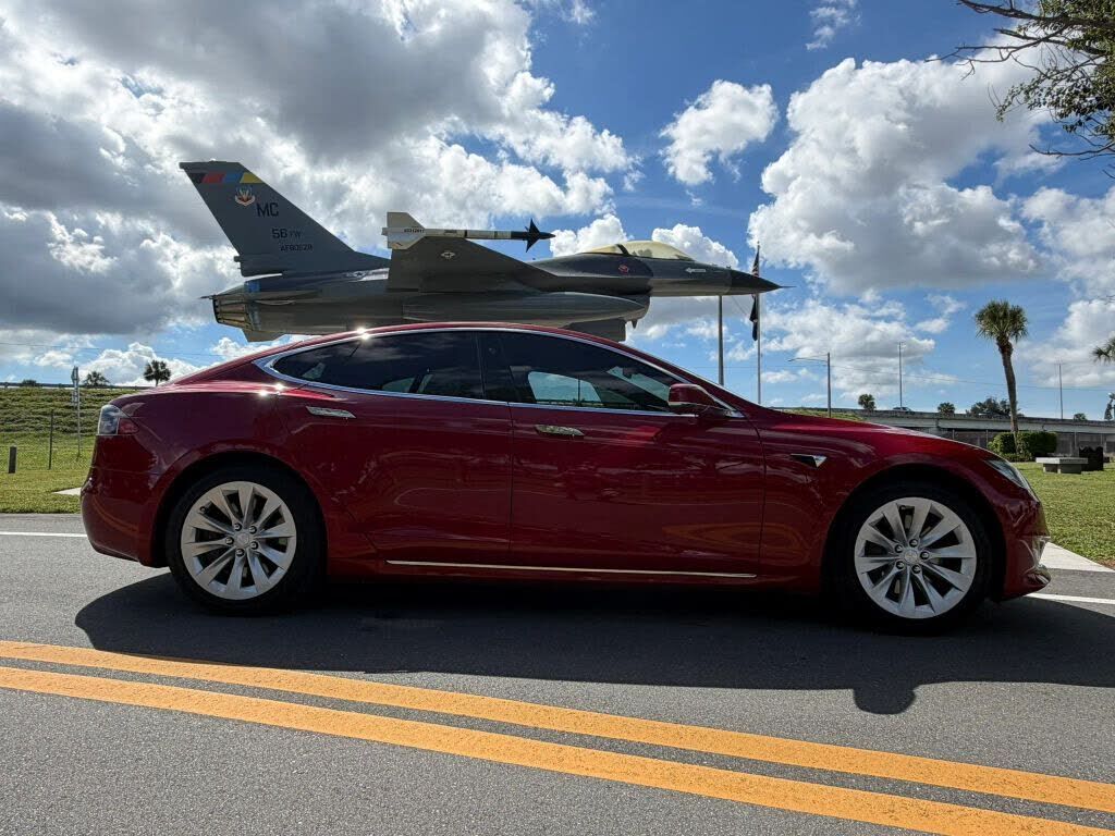 2017 TESLA Model S