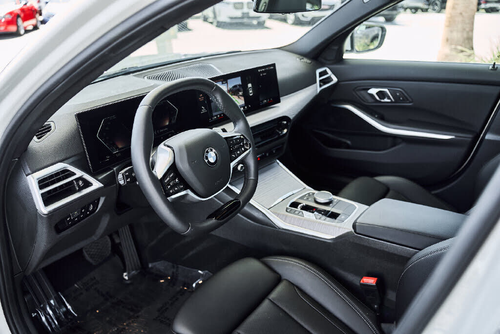 2026 BMW 330i